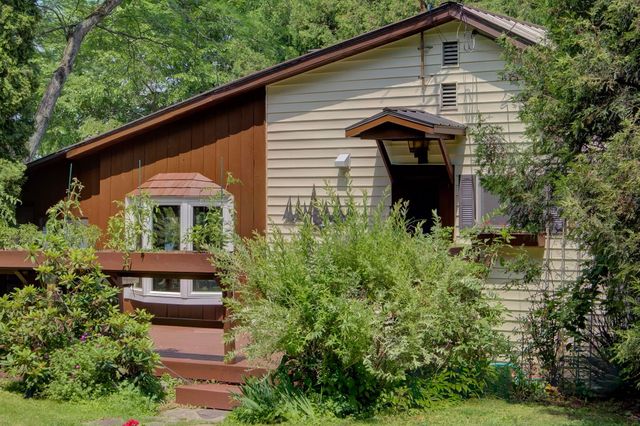 1160 Blockhouse Point Road, North Hero, VT 05474
