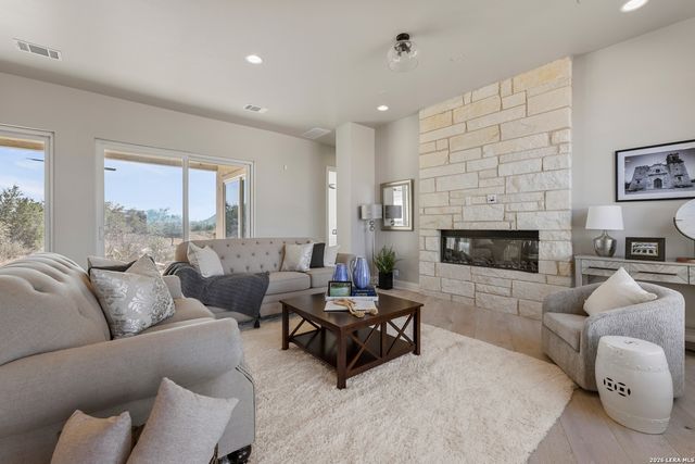 541 CANTERA RIDGE, New Braunfels, TX 78132