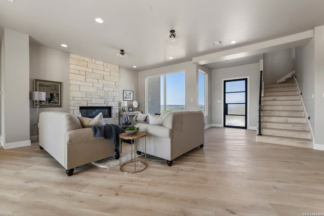 541 CANTERA RIDGE, New Braunfels, TX 78132