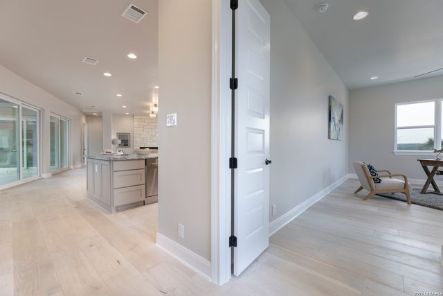 541 CANTERA RIDGE, New Braunfels, TX 78132