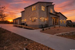 541 CANTERA RIDGE, New Braunfels, TX 78132