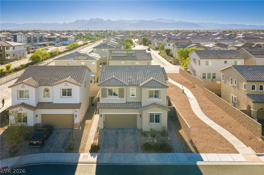 4605 Fragrant Street, North Las Vegas, NV 89031 — photo 2