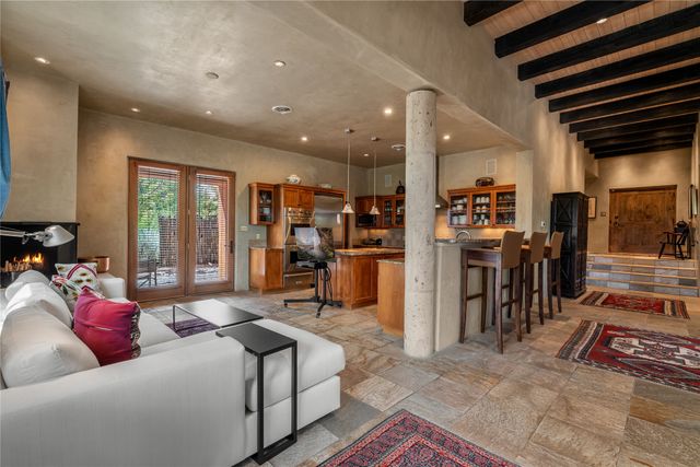6 Lugar De Madison, Santa Fe, NM 87506