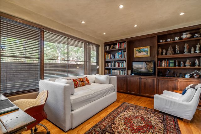 6 Lugar De Madison, Santa Fe, NM 87506