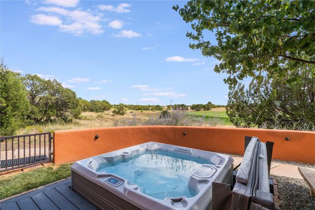 6 Lugar De Madison, Santa Fe, NM 87506