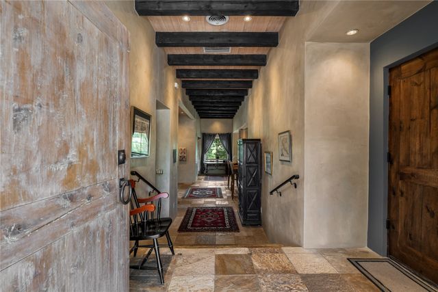 6 Lugar De Madison, Santa Fe, NM 87506