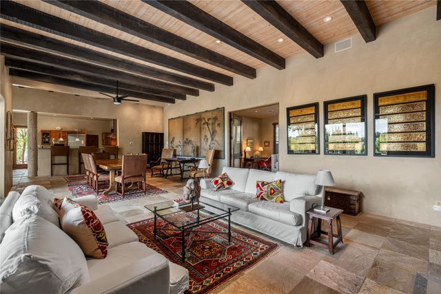 6 Lugar De Madison, Santa Fe, NM 87506