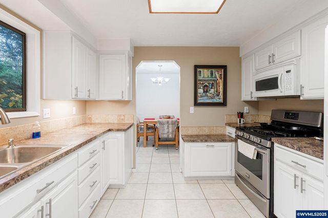 3623 Myrla Ct S, Salem, OR 97302