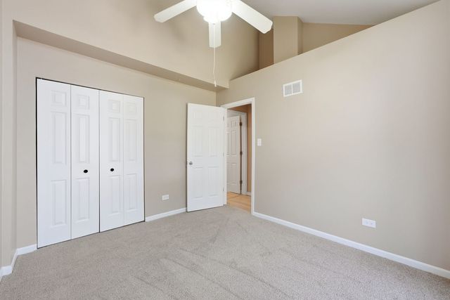 4314 River Glen Drive, Joliet, IL 60431