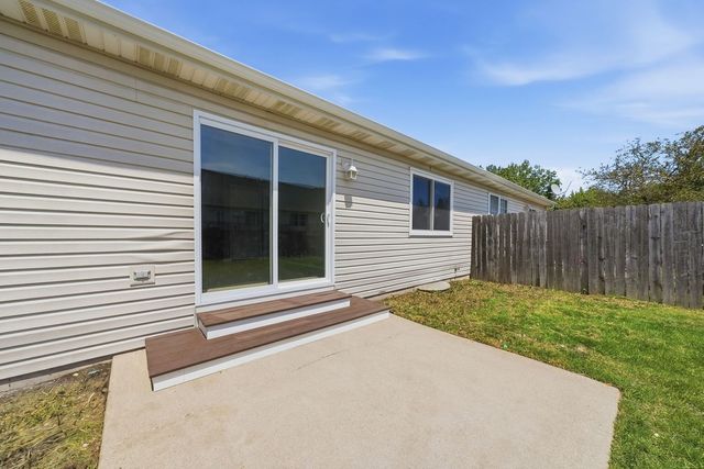 4314 River Glen Drive, Joliet, IL 60431