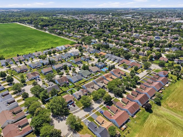 4314 River Glen Drive, Joliet, IL 60431