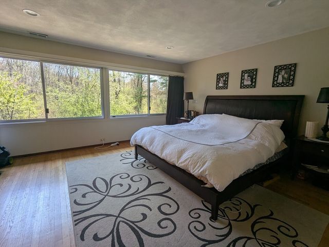 470 South, Needham, MA 02492