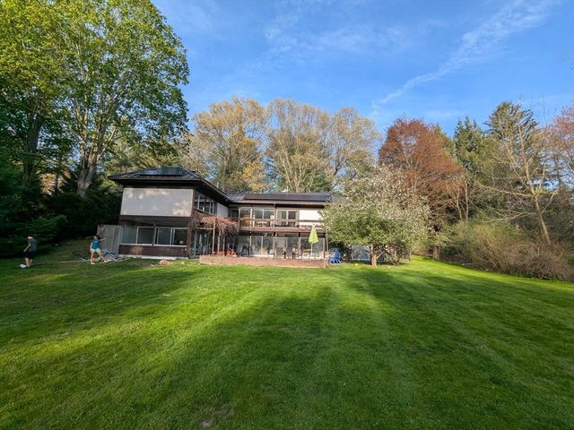 470 South, Needham, MA 02492