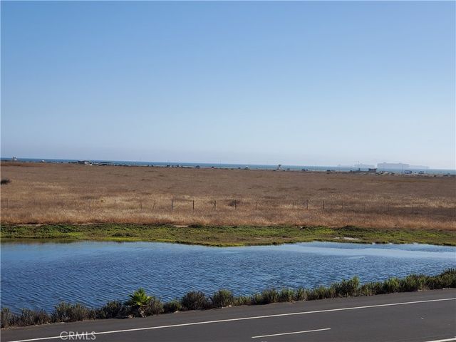 4561 Warner 201, Huntington Beach, CA 92649