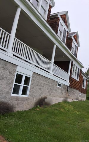 309 Winterton Road, Bloomingburg, NY 12721