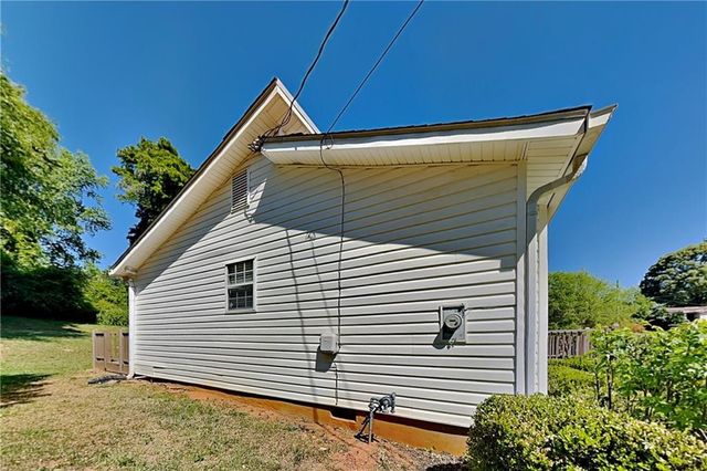 4956 W Ridge Drive, Douglasville, GA 30135