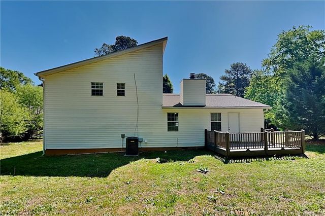 4956 W Ridge Drive, Douglasville, GA 30135
