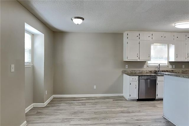 4956 W Ridge Drive, Douglasville, GA 30135