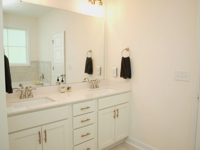 373 Abingdon Farms Drive, Selma, NC 27576