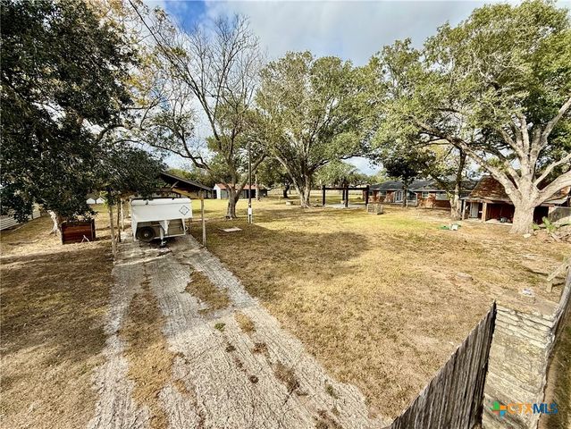 20 Hambleton Road, Victoria, TX 77905