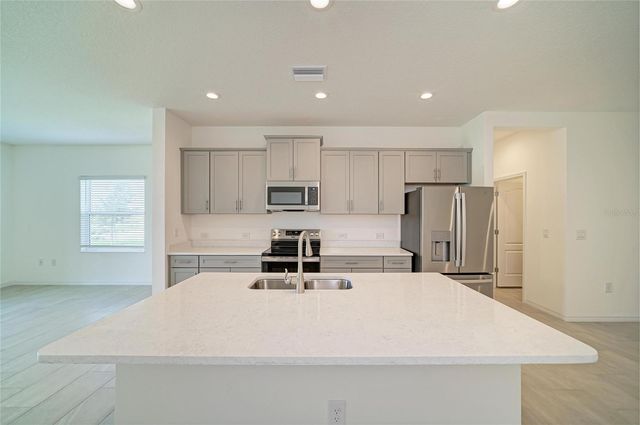 2206 WASHINGTON PALM COURT, Bradenton, FL 34212