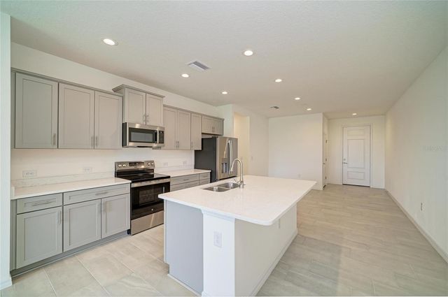 2206 WASHINGTON PALM COURT, Bradenton, FL 34212