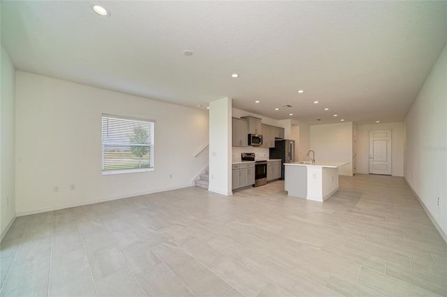 2206 WASHINGTON PALM COURT, Bradenton, FL 34212