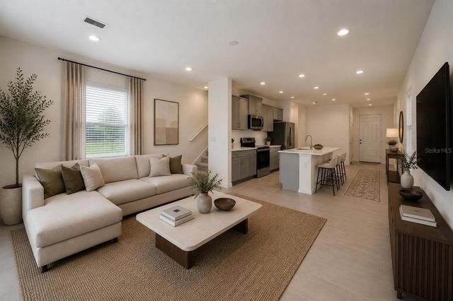 2206 WASHINGTON PALM COURT, Bradenton, FL 34212