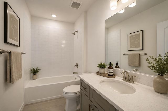 2206 WASHINGTON PALM COURT, Bradenton, FL 34212
