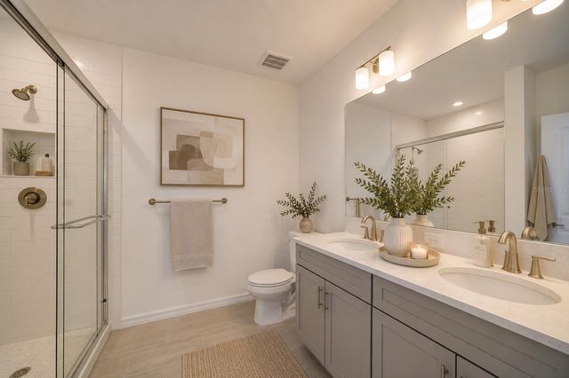 2206 WASHINGTON PALM COURT, Bradenton, FL 34212