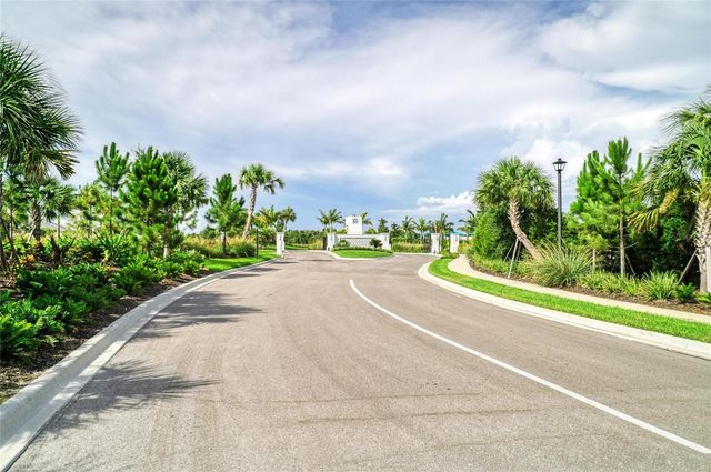 2206 WASHINGTON PALM COURT, Bradenton, FL 34212