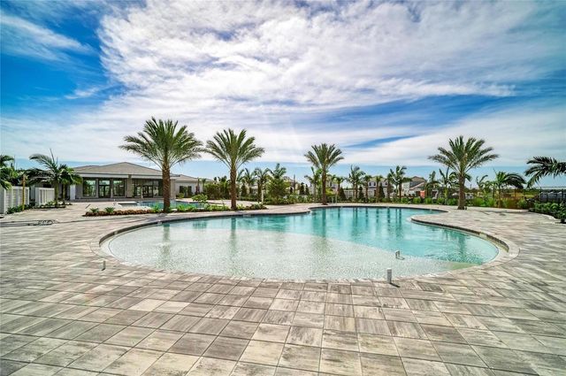 2206 WASHINGTON PALM COURT, Bradenton, FL 34212