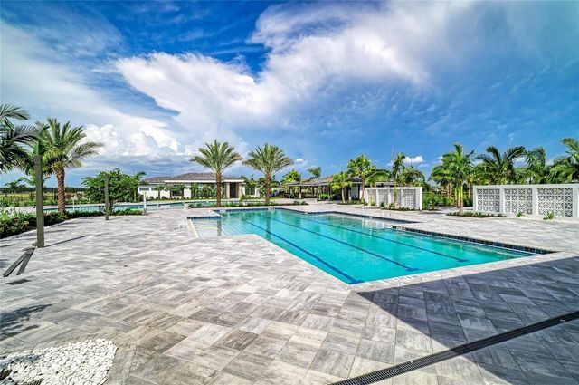 2206 WASHINGTON PALM COURT, Bradenton, FL 34212