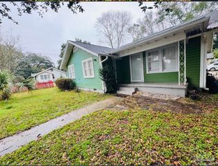 3120 W Lee St, Pensacola, FL 32507