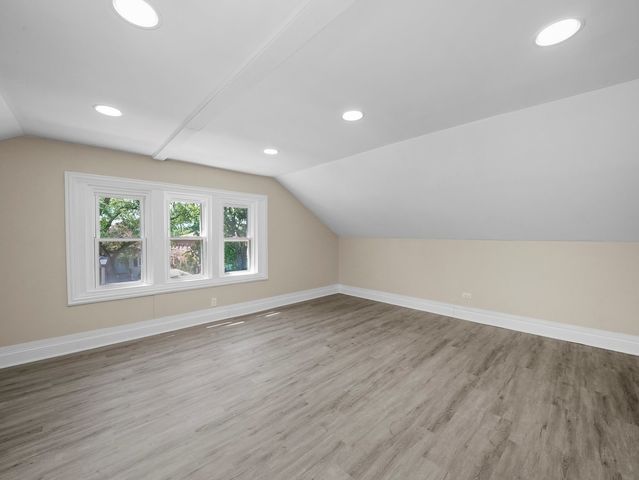 811 S 7th Avenue, Maywood, IL 60153