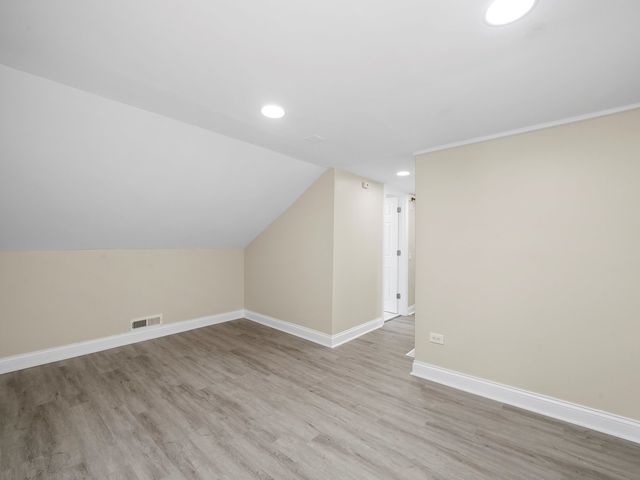 811 S 7th Avenue, Maywood, IL 60153