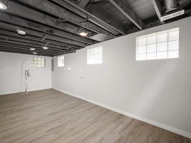 811 S 7th Avenue, Maywood, IL 60153