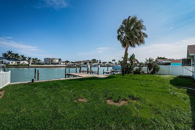 7927 11TH AVENUE S, St Petersburg, FL 33707