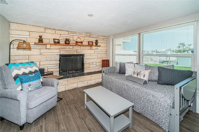 7927 11TH AVENUE S, St Petersburg, FL 33707