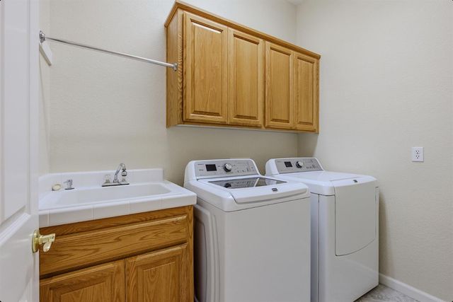 2436 Cody Ct, Rocklin, CA 95765