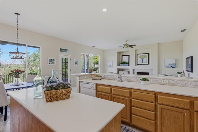 2436 Cody Ct, Rocklin, CA 95765