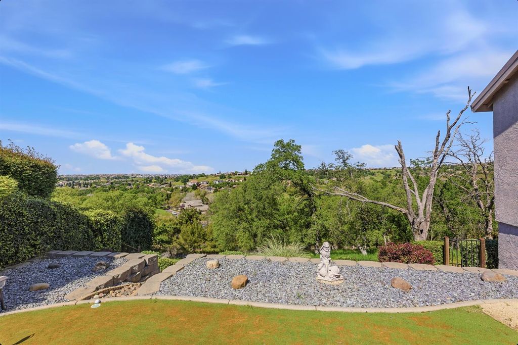 2436 Cody Ct, Rocklin, CA 95765