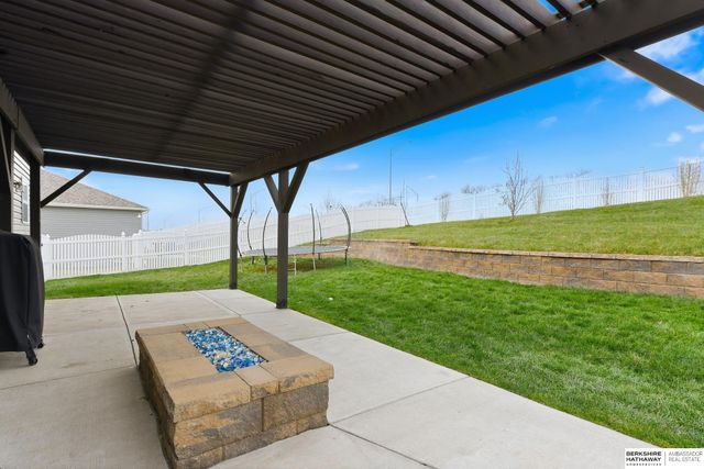 17224 Morgan Avenue, Gretna, NE 68028