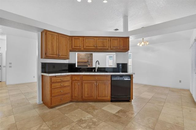 7232 NW 102nd Street, Oklahoma City, OK 73162