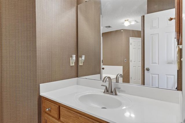 7232 NW 102nd Street, Oklahoma City, OK 73162