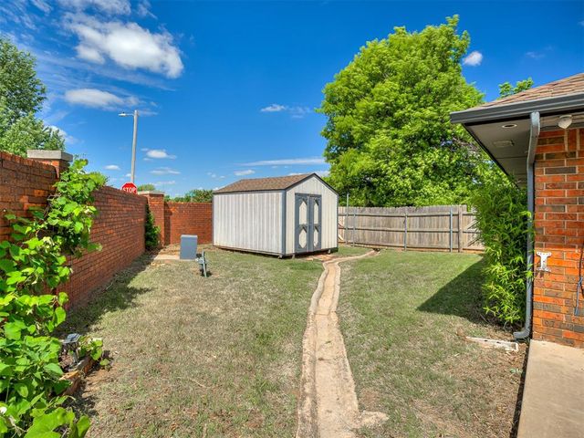 7232 NW 102nd Street, Oklahoma City, OK 73162