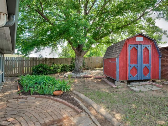 7232 NW 102nd Street, Oklahoma City, OK 73162