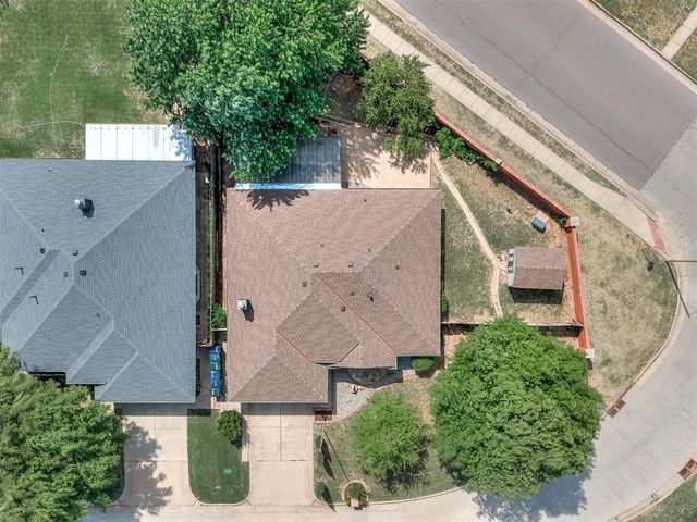 7232 NW 102nd Street, Oklahoma City, OK 73162