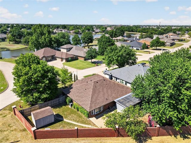 7232 NW 102nd Street, Oklahoma City, OK 73162