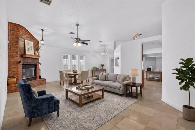 7232 NW 102nd Street, Oklahoma City, OK 73162